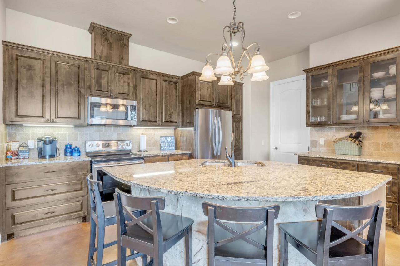 119 Christopher Concierge Services Available Kingsland Exterior foto